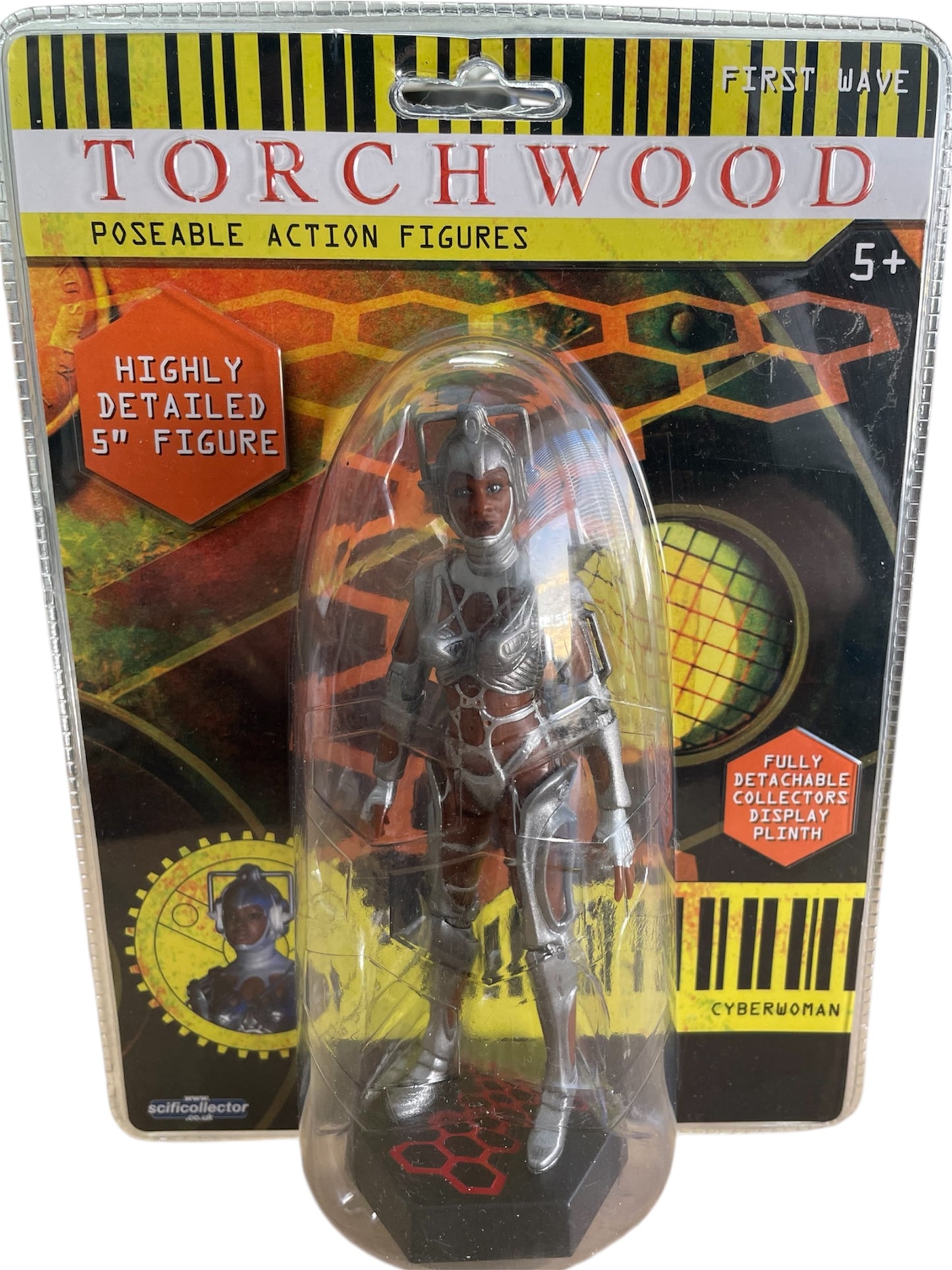 Vintage 2006 Dr Who Spin Off - Torchwood Cyberwoman Highly Detailed Poseable Action Figure With Detachable Display Plinth - Brand New Factory Sealed Shop Stock Room Find