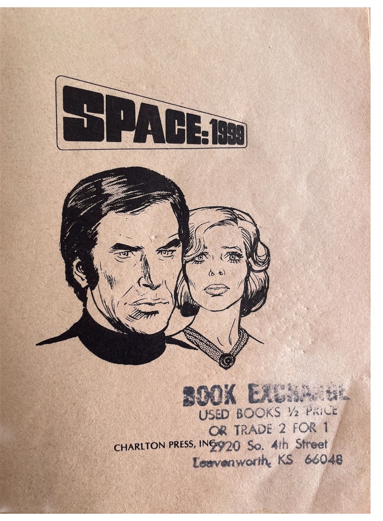 Vintage 1976 Gerry Andersons Space 1999 Charlton Press Xerox Book Club Edition Illustrated Paperback - Based On The TV Series - Very Good Condition, Very Rare Item