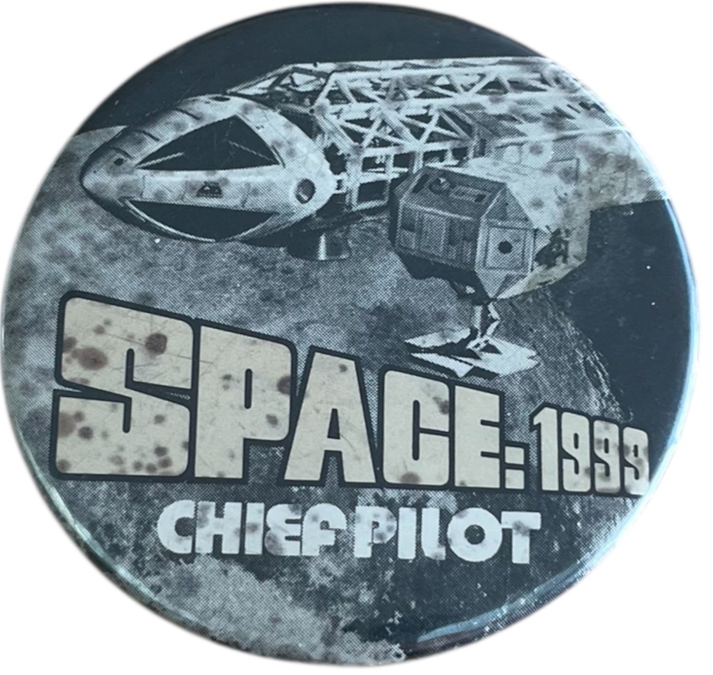 Vintage Badge A Minit 1985 Gerry Andersons Space 1999 - Chief Pilot 55mm Metal Pin Badge - Fantastic Condition