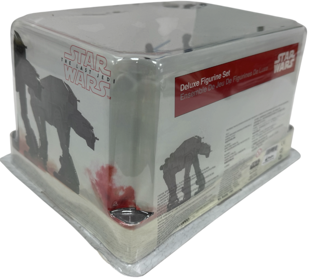 2017 Disney Star Wars The Last Jedi Deluxe Figurine Set 10 Figures - Brand New Factory Sealed Ex Shop Stock