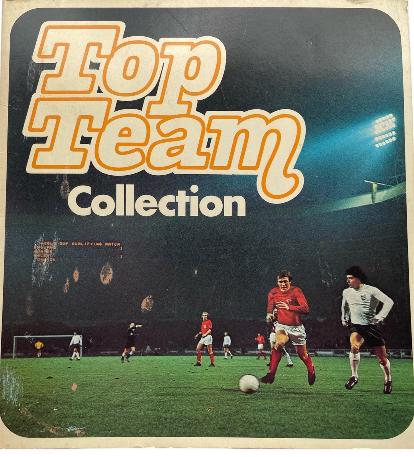 Vintage 1972 Esso Top Team Players Medal Collection - The Top 22 Soccer Superstars From England, Scotland, Wales and Northern Ireland - Presented In A Presentation Binder - Very Good Condition