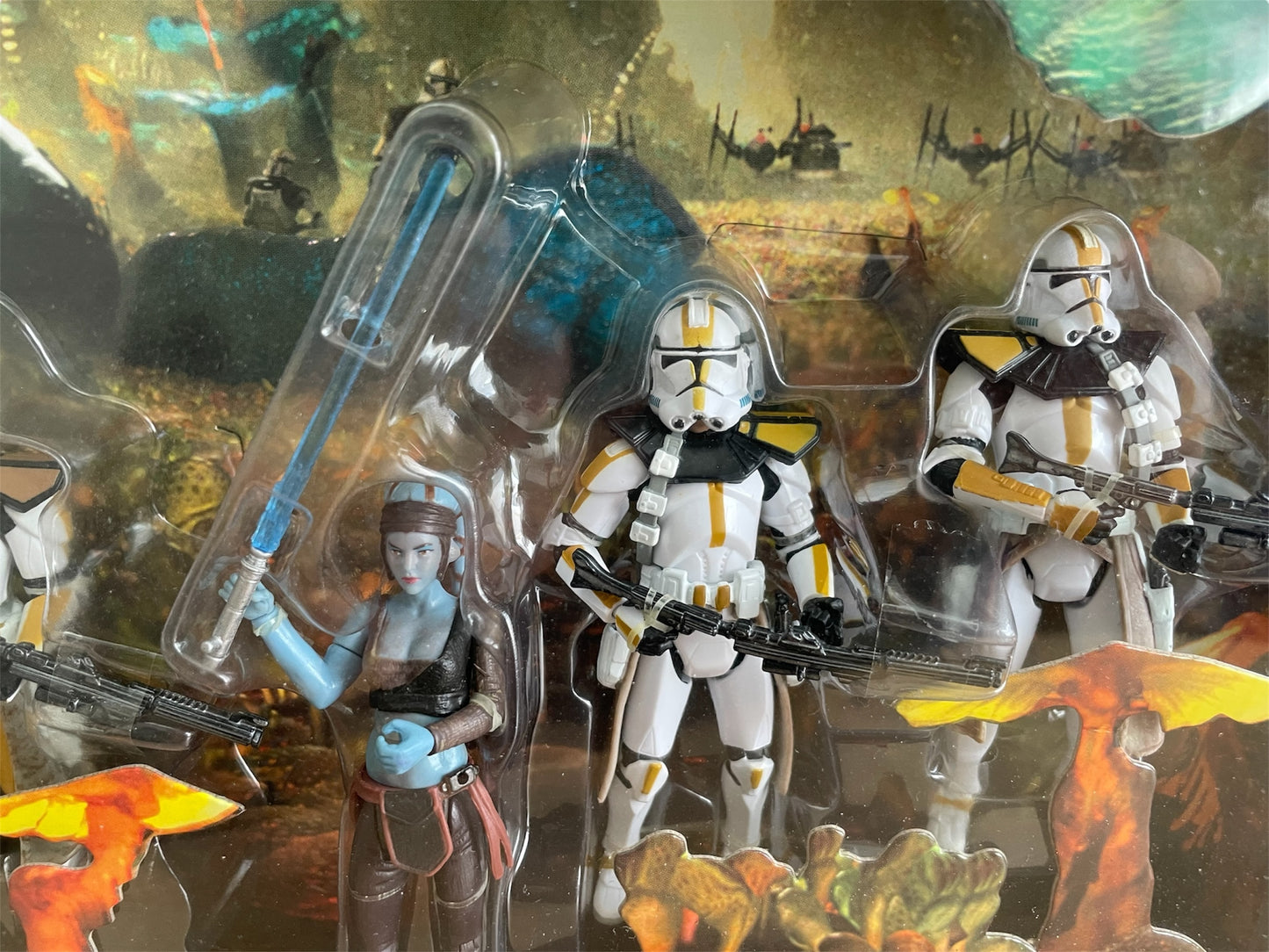 Vintage Star Wars 2007 The 30th Anniversary - Battle Packs - Betrayal On Felucia Action Figure 5 Pack - Clone Troopers, Aayla Secura, Clone Commander Bly - Brand New Factory Sealed Shop Stock Room Find