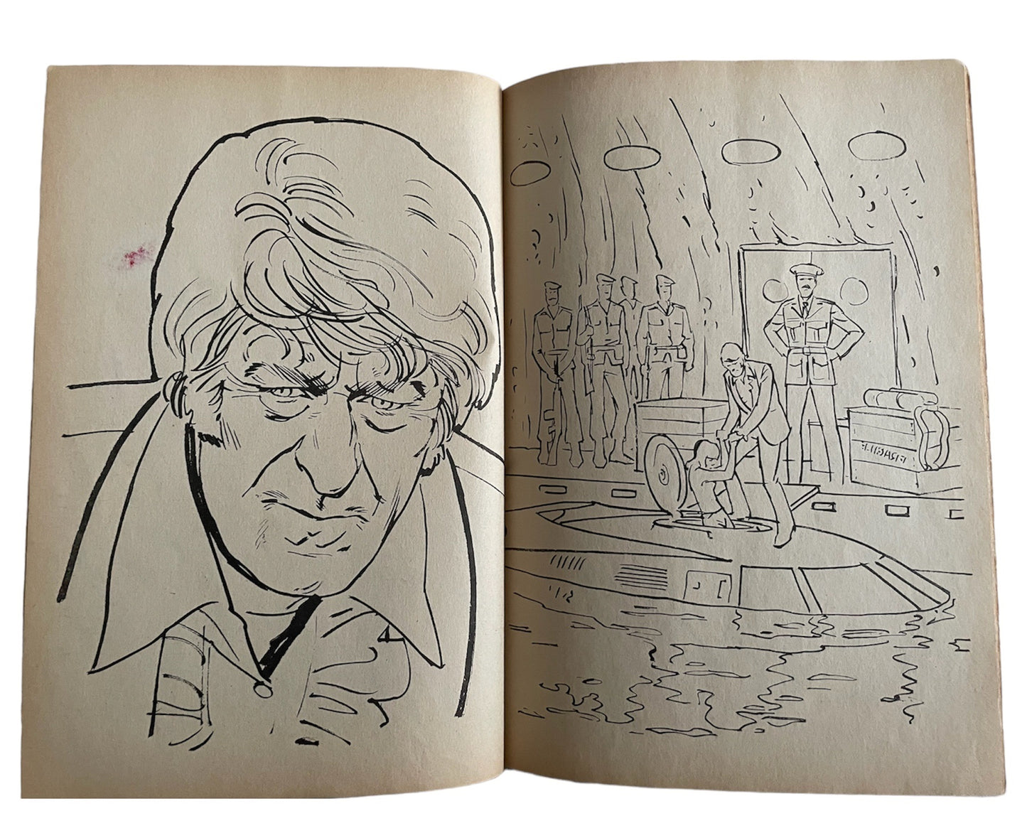 Vintage 1973 The Dr Who Colouring Book Staring Jon Pertwee As The Dr - Ultra Rare - Original Version