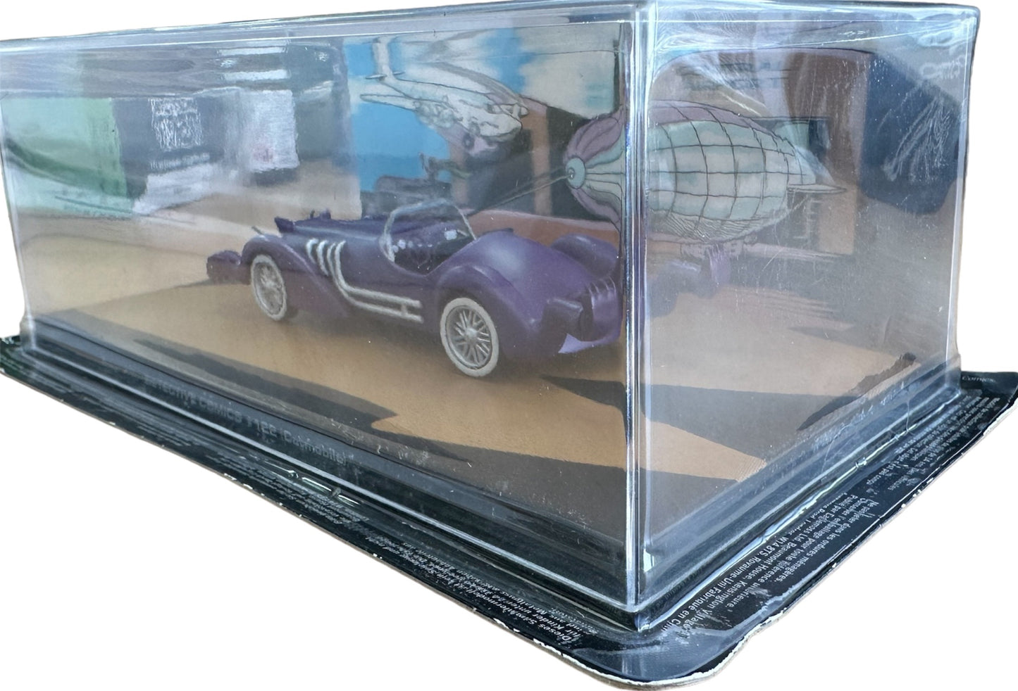 Batman Automobilia - The Definitive Collection Of Batman Vehicles - No. 28 Detective Comics #122 Die-cast Catmobile In Display Case - Shop Stock Room Find