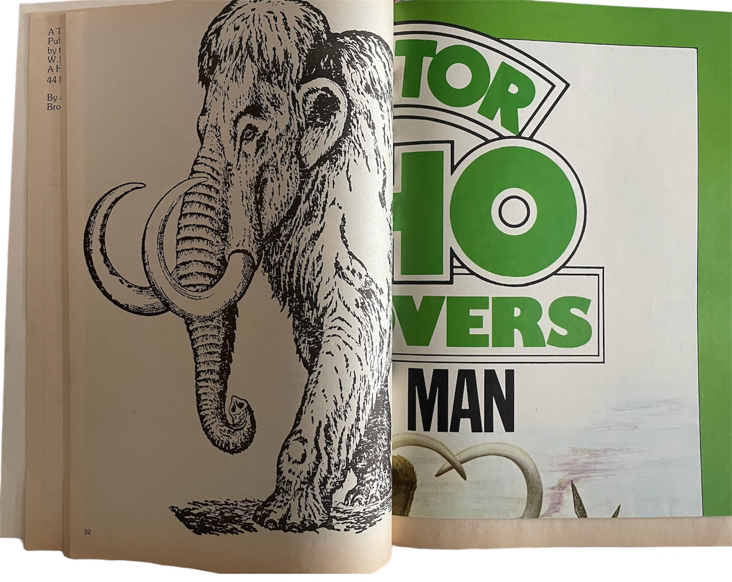 Vintage Target Books 1977 Doctor Dr Who Discovers Early Man Paperback Book With Free Colour Poster - Fantastic Condition Former Shop Stock