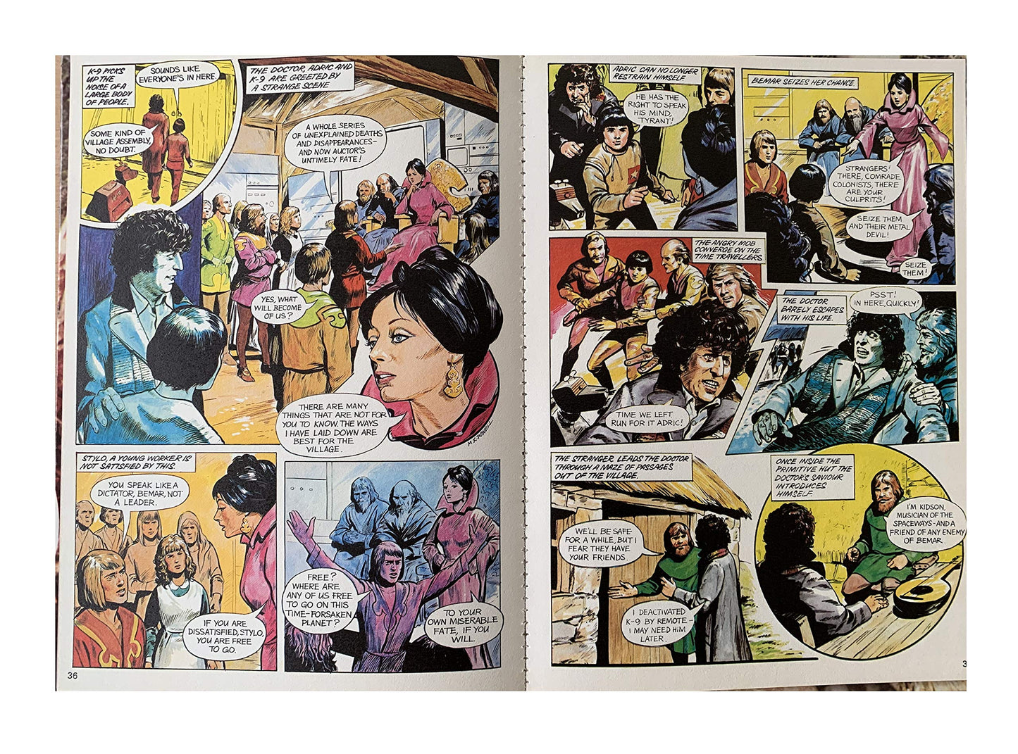Vintage 1982 The Doctor Who Annual Starring Tom Baker & Peter Davision - Unsold Former Shop Stock