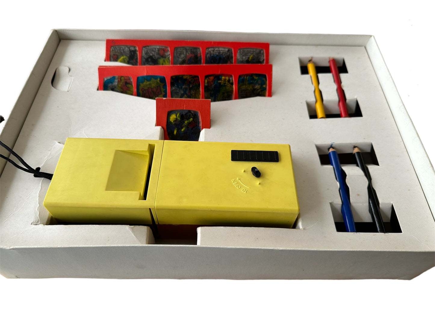 Vintage 1974 Denys Fisher Swing Along Projector With Colour Your Own Slides - Fantastic Condition - Fully Working - In The Original Box