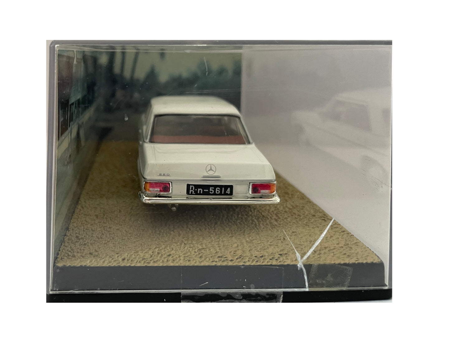 The James Bond Model Auto Car Collection Issue Number 112 - Mercedes Benz 220 1:43 Scale Die-Cast Model Vehicle - The Man With The Golden Gun