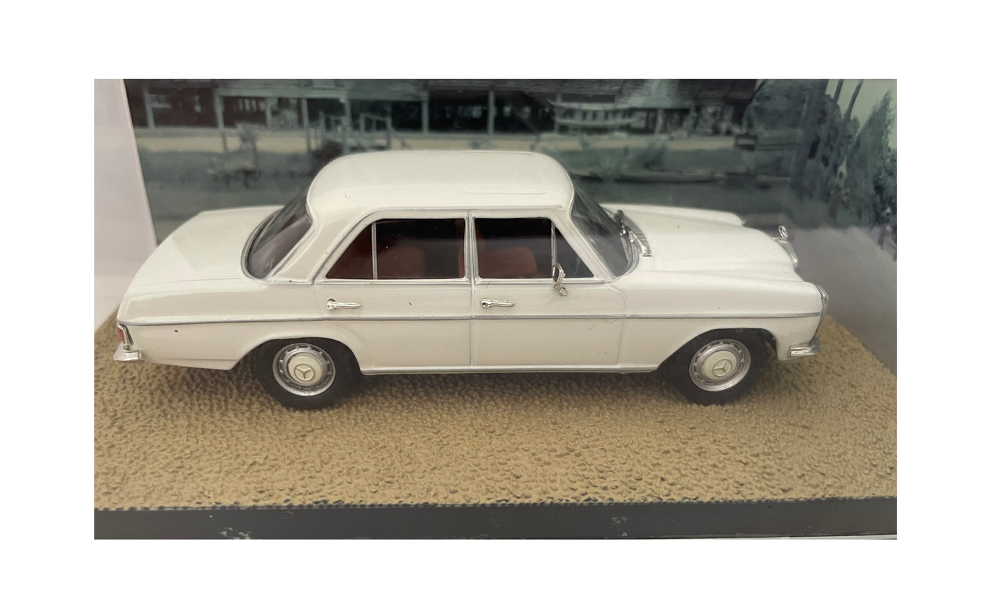 The James Bond Model Auto Car Collection Issue Number 112 - Mercedes Benz 220 1:43 Scale Die-Cast Model Vehicle - The Man With The Golden Gun
