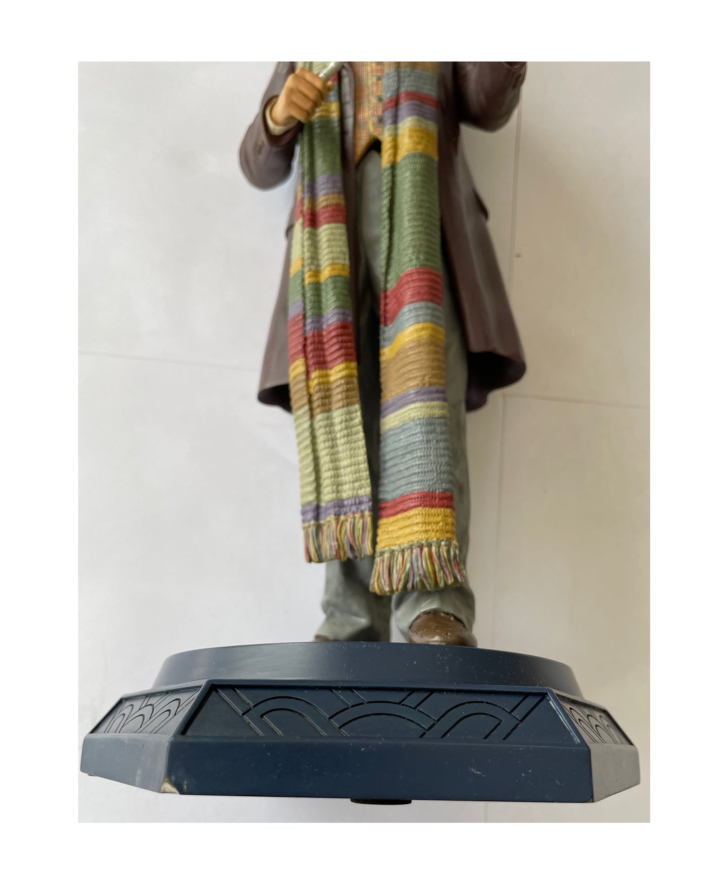 Vintage 2008 Sixteen 12 Dr Who Classic Statue Collection - The Fourth Doctor 12" Limited Edition Ultra Rare Statue