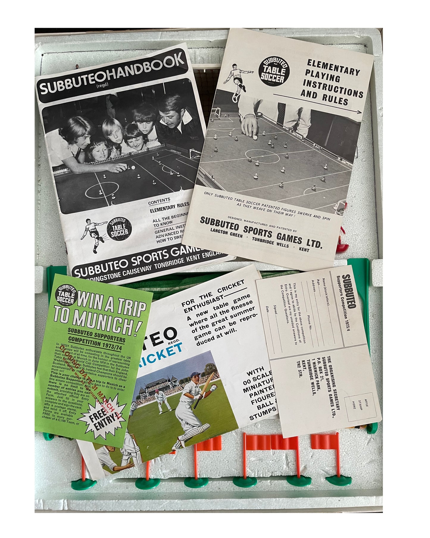 Vintage 1974 Subbuteo Table Soccer Club Edition 100% Complete In The Original Box.