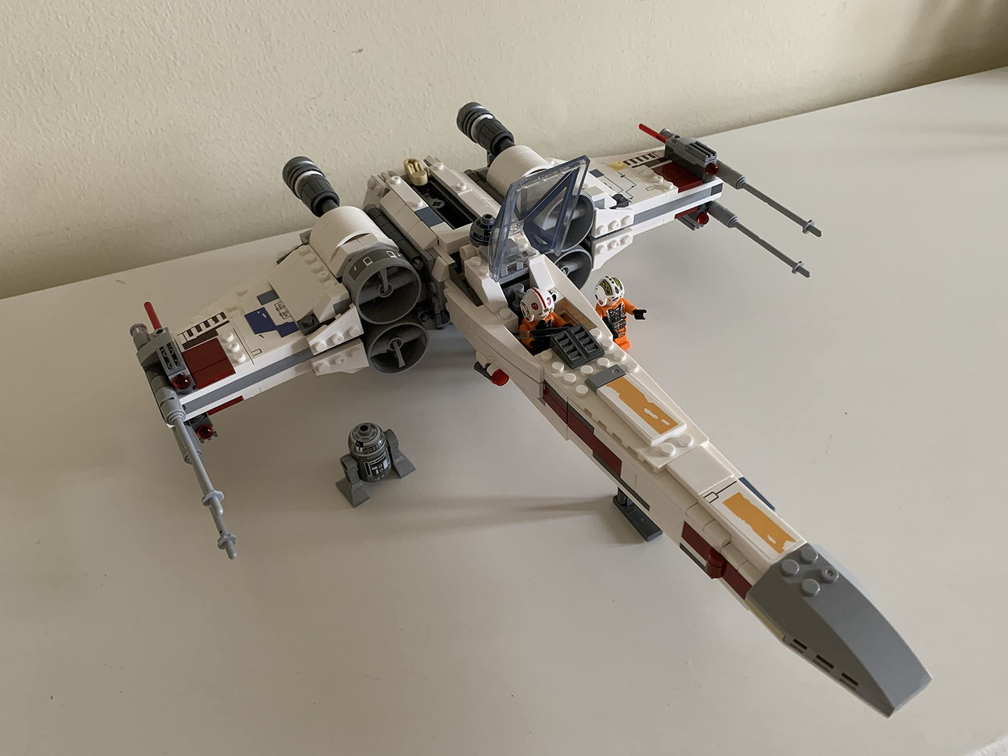 Vintage 2018 Star Wars A New Hope Building Blocks Luke Skywalkers Rebel X-Wing Red 5 - Fully Built Former Display Model