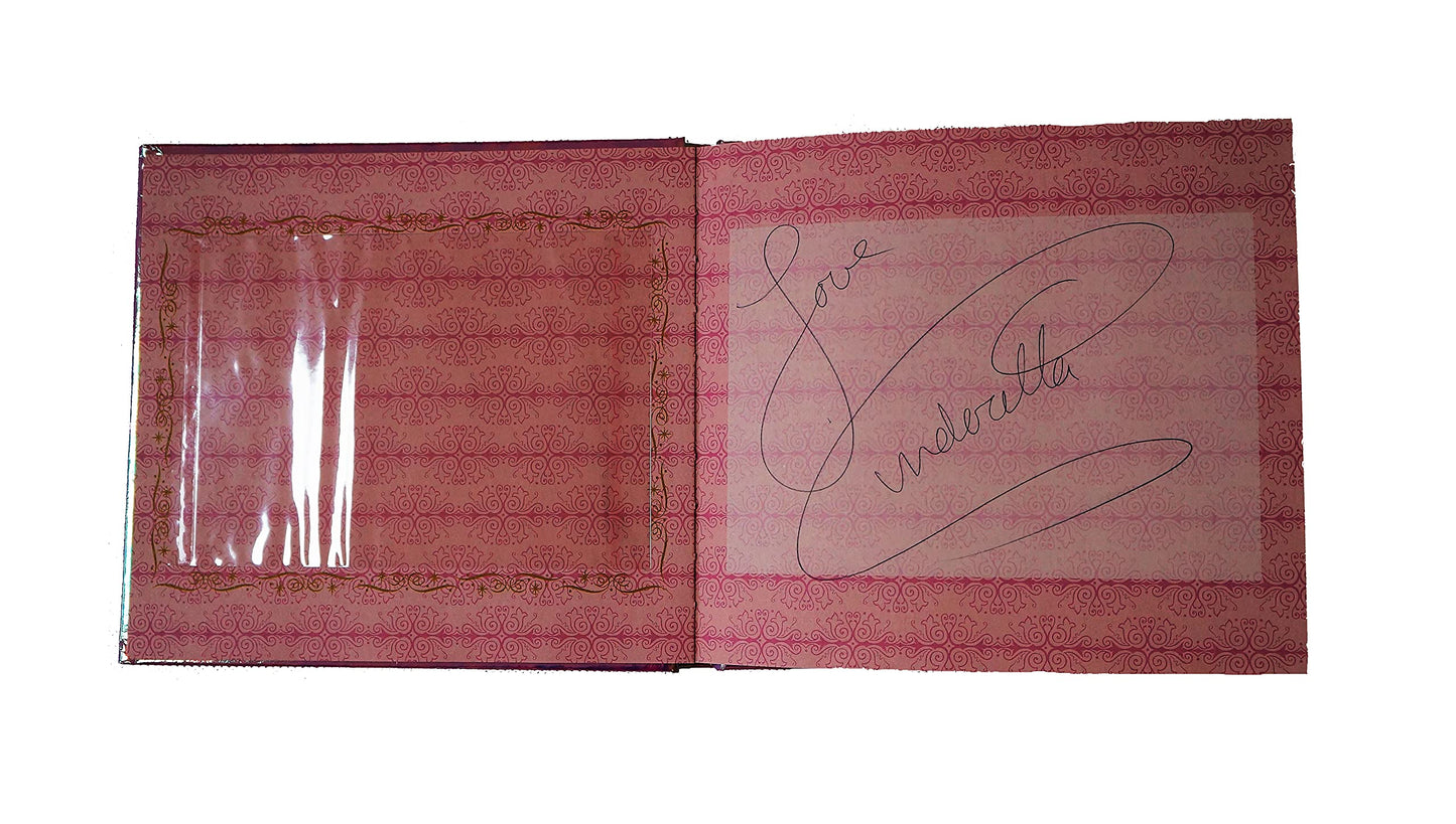 Walt Disney World - Disney Princess Official Autograph Book With Cinderella Autographs