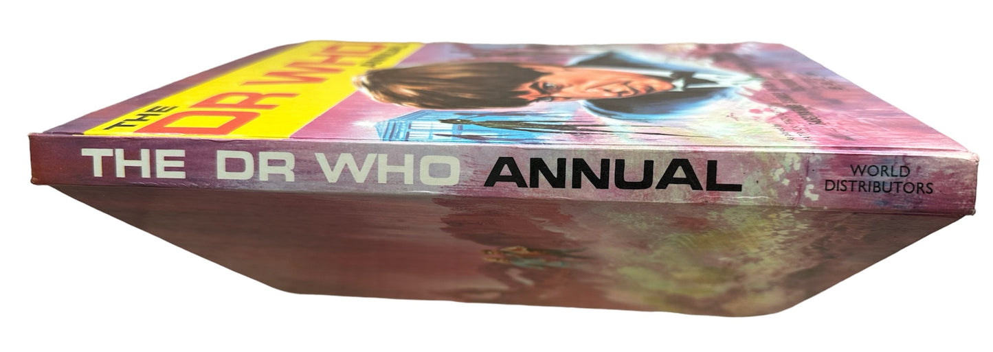 Vintage Dr Doctor Who Annual 1967 Starring Patrick Troughton as Doctor Who - Very Good Condition.