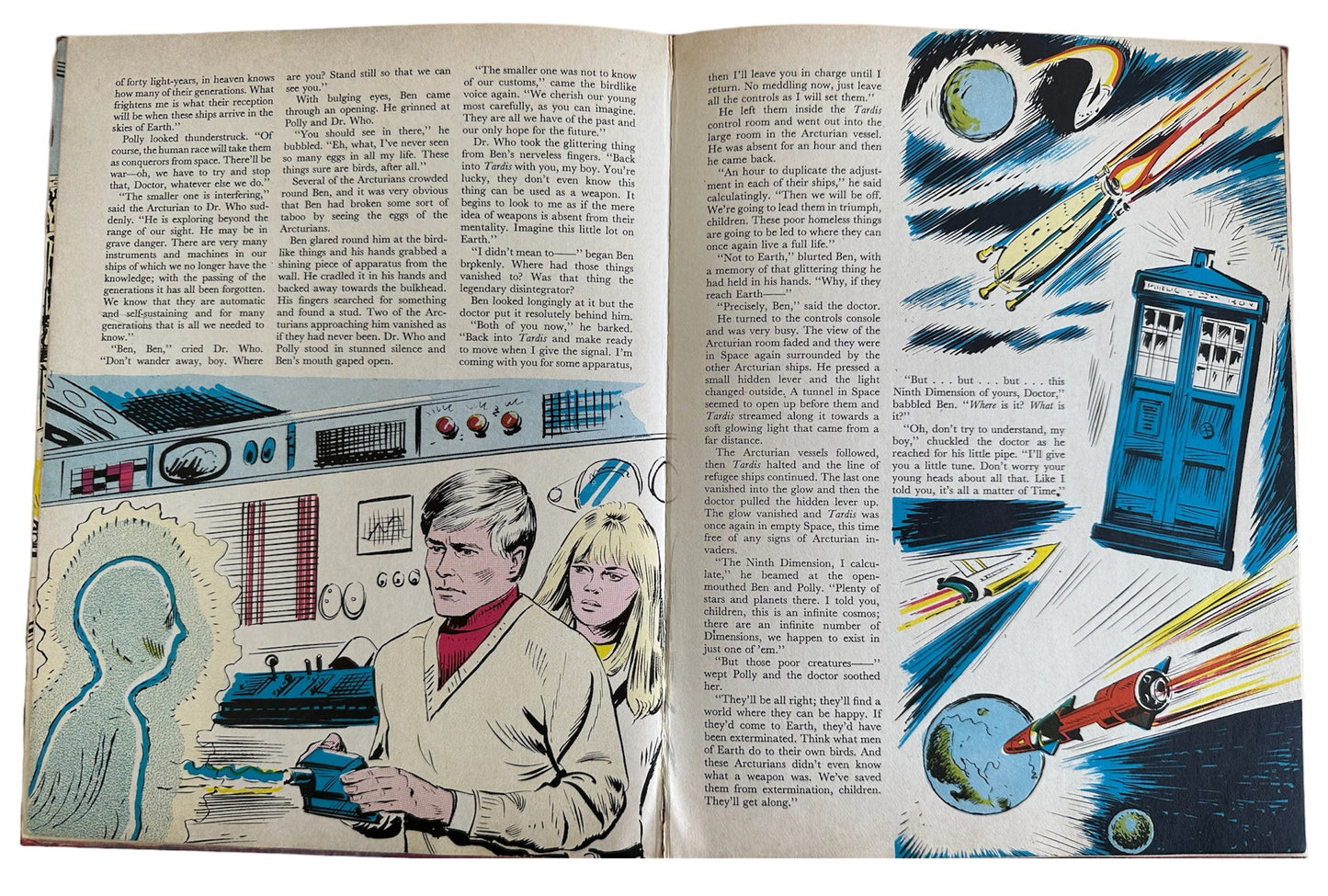 Vintage Dr Doctor Who Annual 1967 Starring Patrick Troughton as Doctor Who - Very Good Condition.