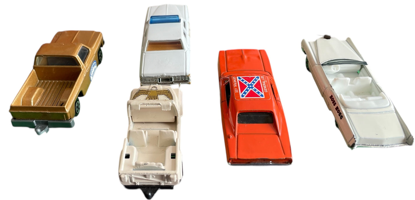 Vintage ERTLs 1981 The Dukes Of Hazzard Play Set - With 5 x 1/64 Scale Die-Cast Model Vehicles, Buildings, Trees And Play Surface - Fantastic Condition Ultra Rare Item - In The Original Box