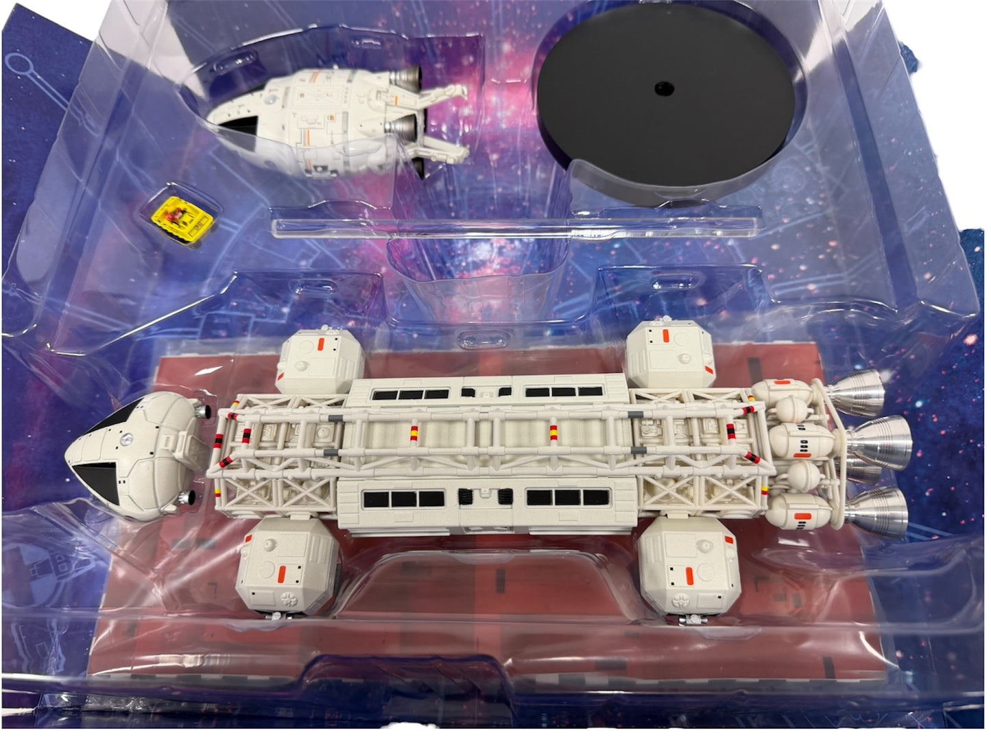 2021 Sixteen 12 Gerry Andersons Space 1999 - This Episode Dragon's Domian - Eagle Transporter Deluxe Set Limited Edition Highly Detailed Episode Collection Collectors Model - Brand New Factory Sealed