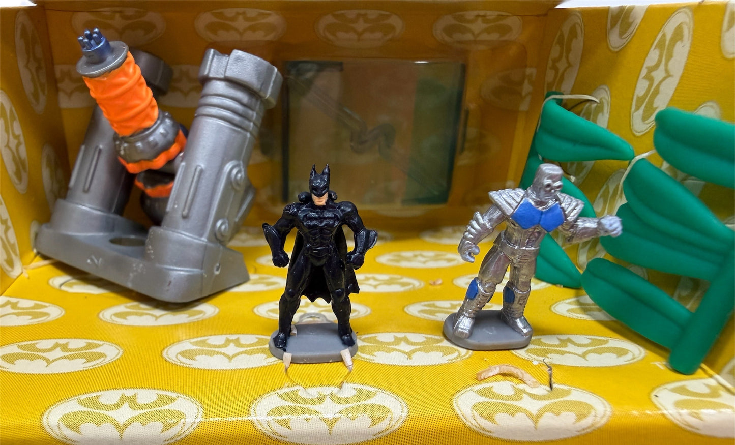 Vintage Kenner 1997 DC Comics Microverse - Batman & Robin Mr. Freeze Observatory Micro Playset With Figures & Vehicle - Ex Shop Stock