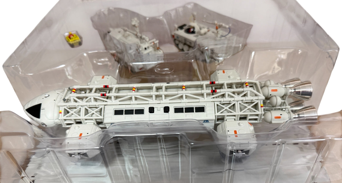 2020 Sixteen 12 Gerry Andersons Space 1999 - This Episode The Infernal Machine - Eagle Transporter Deluxe Set Limited Edition Highly Detailed Episode Collection Collectors Model - Brand New Factory Sealed