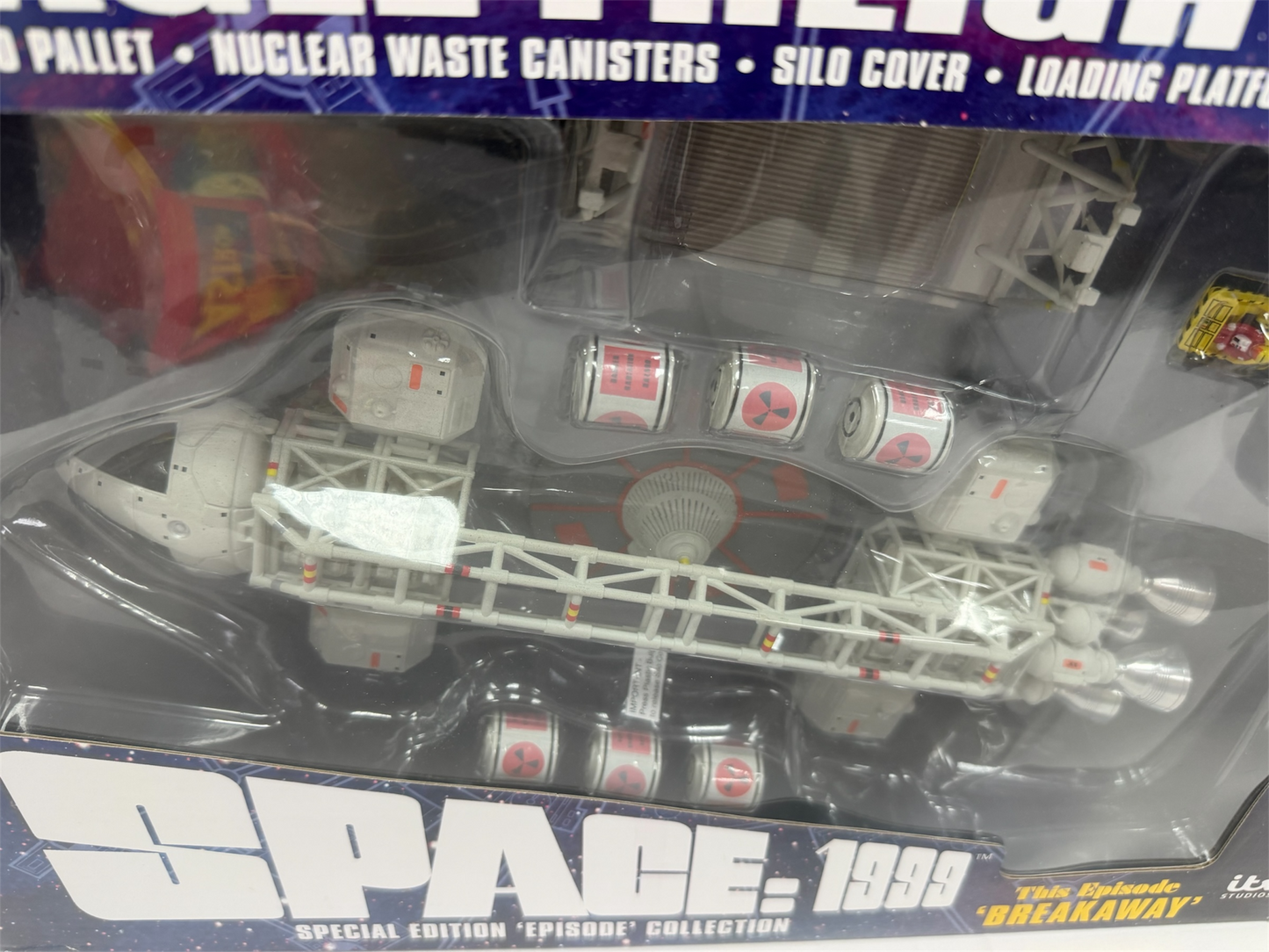 2019 Sixteen 12 Gerry Andersons Space 1999 - This Episode Breakaway Eagle Freighter Set Limited Edition Highly Detailed Episode Collection Collectors Model - Brand New Factory Sealed