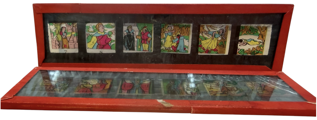 Vintage 1930's Wald Disney's Snow White And The Seven Dwarfs Chapter 1 - 12 Coloured Lantern Slide Pictures - In The Original Box