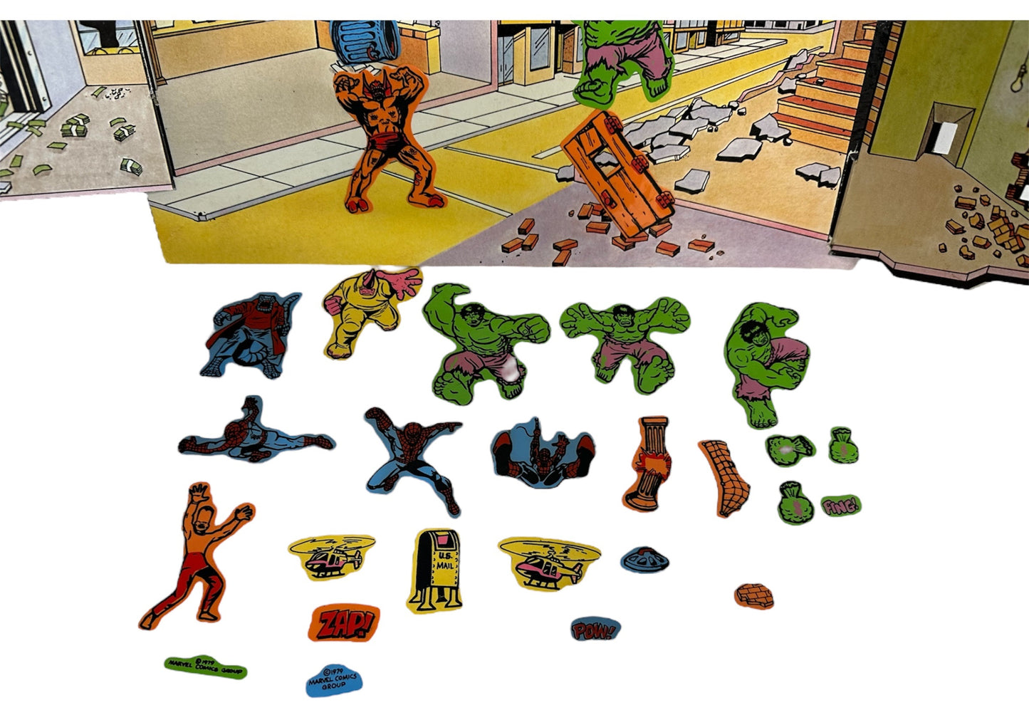 Vintage 1979 Marvels Colorforms Play Set - The Amazing Spiderman And The Incredible Hulk - Very Good Condition In The Original Box
