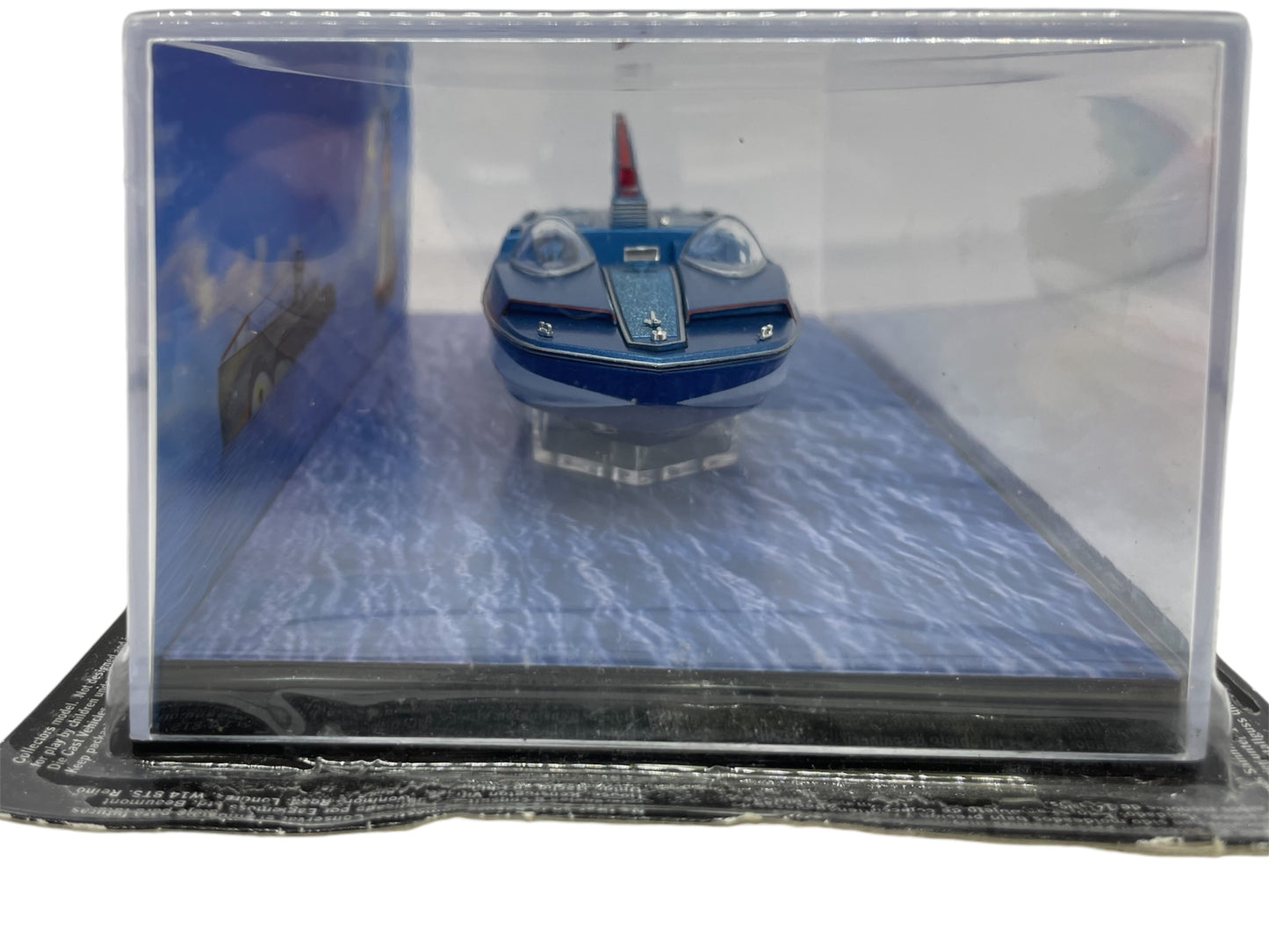 Batman Automobilia - The Definitive Collection Of Batman Vehicles - No. 24 The Classic TV Series Die-cast Bat Boat In Display Case - Shop Stock Room Find