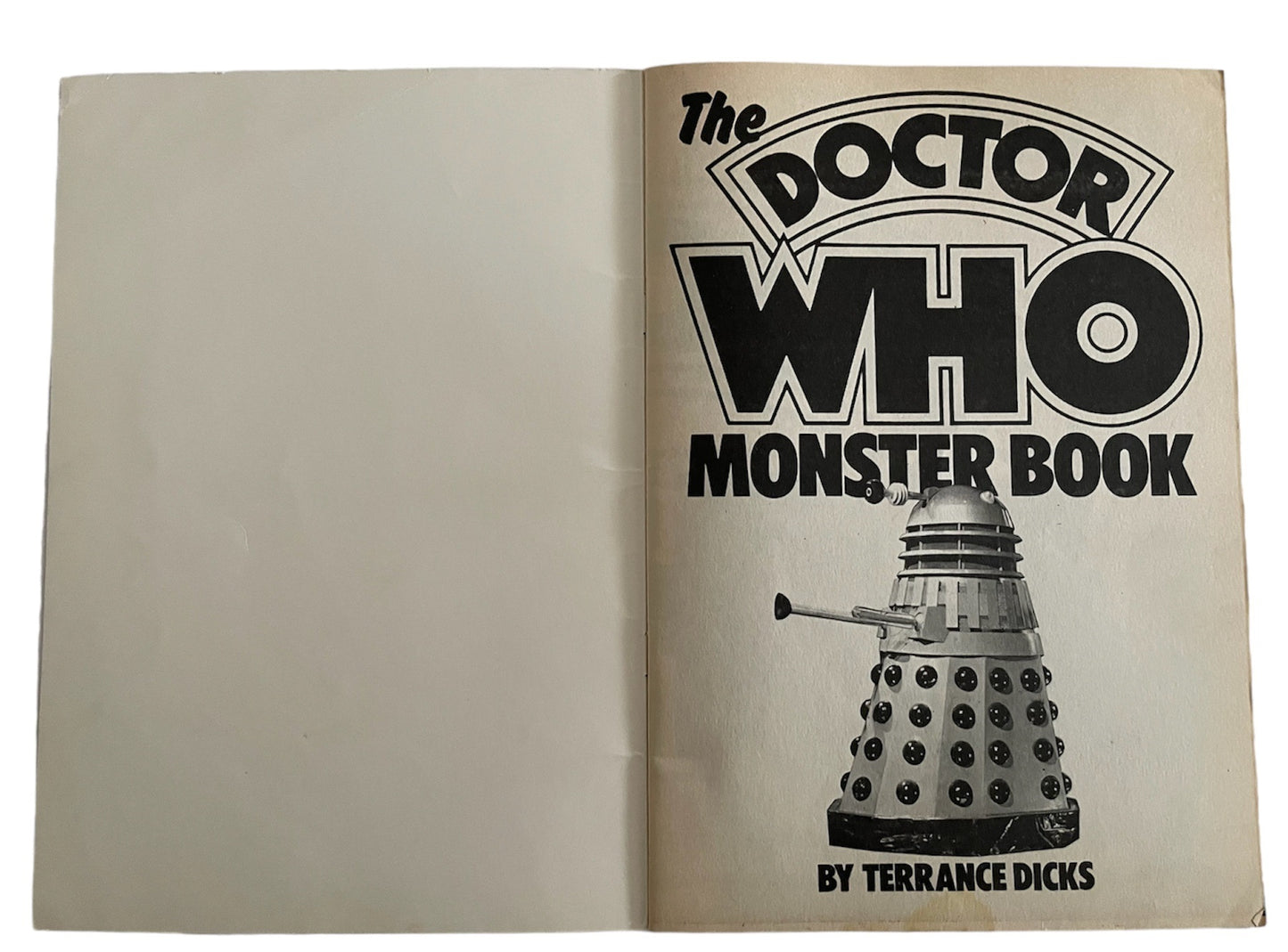 Vintage Target Books 1975 Doctor Dr Who Monster Book Paperback - Very Good Condition