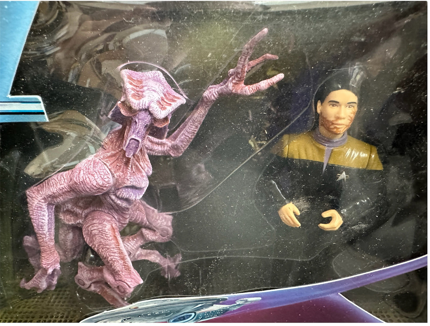Vintage Playmates 1998 Star Trek Voyager Alien Series Edition Ensign Harry Kim And Species 8472 Action Figures from Star Trek Voyager Episode Scorpian - Brand New Factory Sealed Shop Stock Room Find