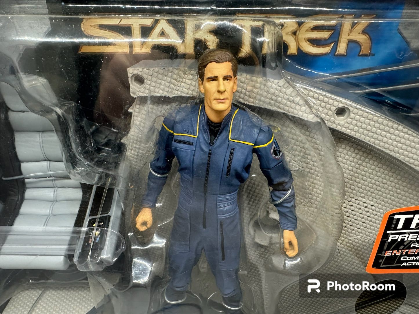 Vintage Art Asylum 2002 Star Trek Enterprise Broken Bow Deluxe Captain Jonathan Archer Action Figure With Enterprise NX-01 Electronic Bridge Base & Captains Chair - Factory Sealed Shop Stock Room Find