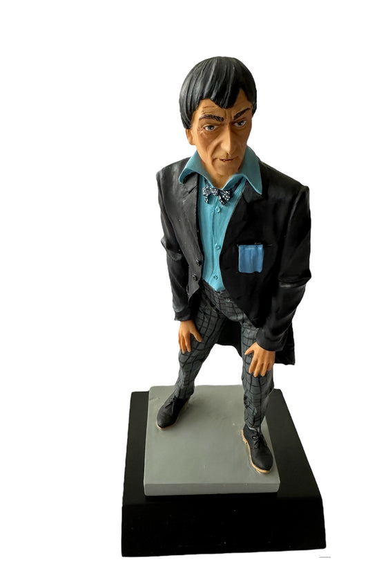 Dr Who The 2nd Doctor Patrick Troughton Classic Sheercast Hand Painted Limited Edition 8 Inch Figurine