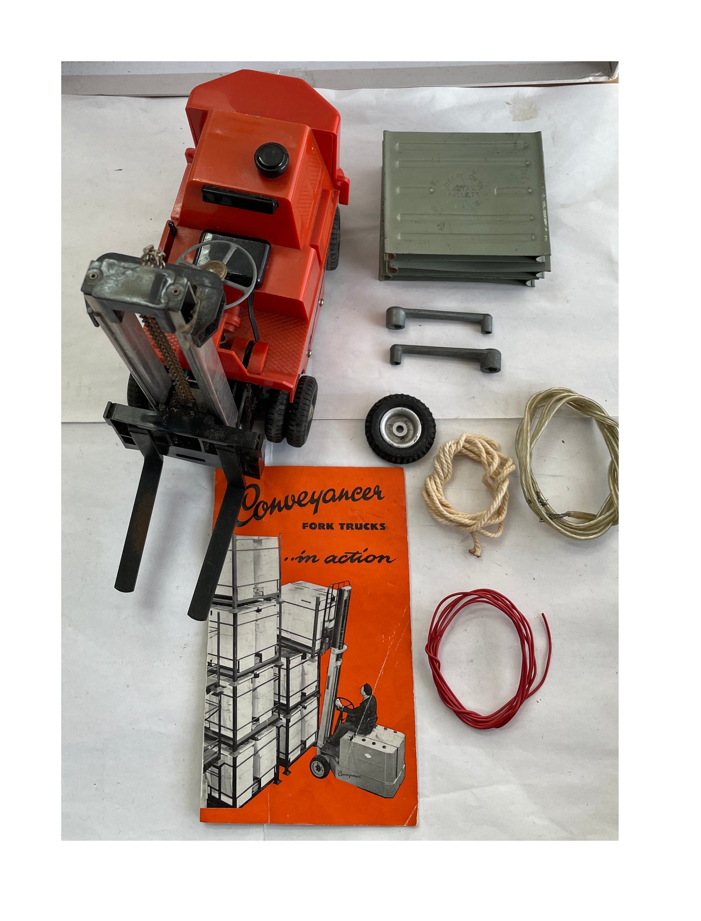 Vintage 1950's Victory Industries Conveyancer Fork Truck 1:14 Scale Battery Operated Model - In The Original Box.