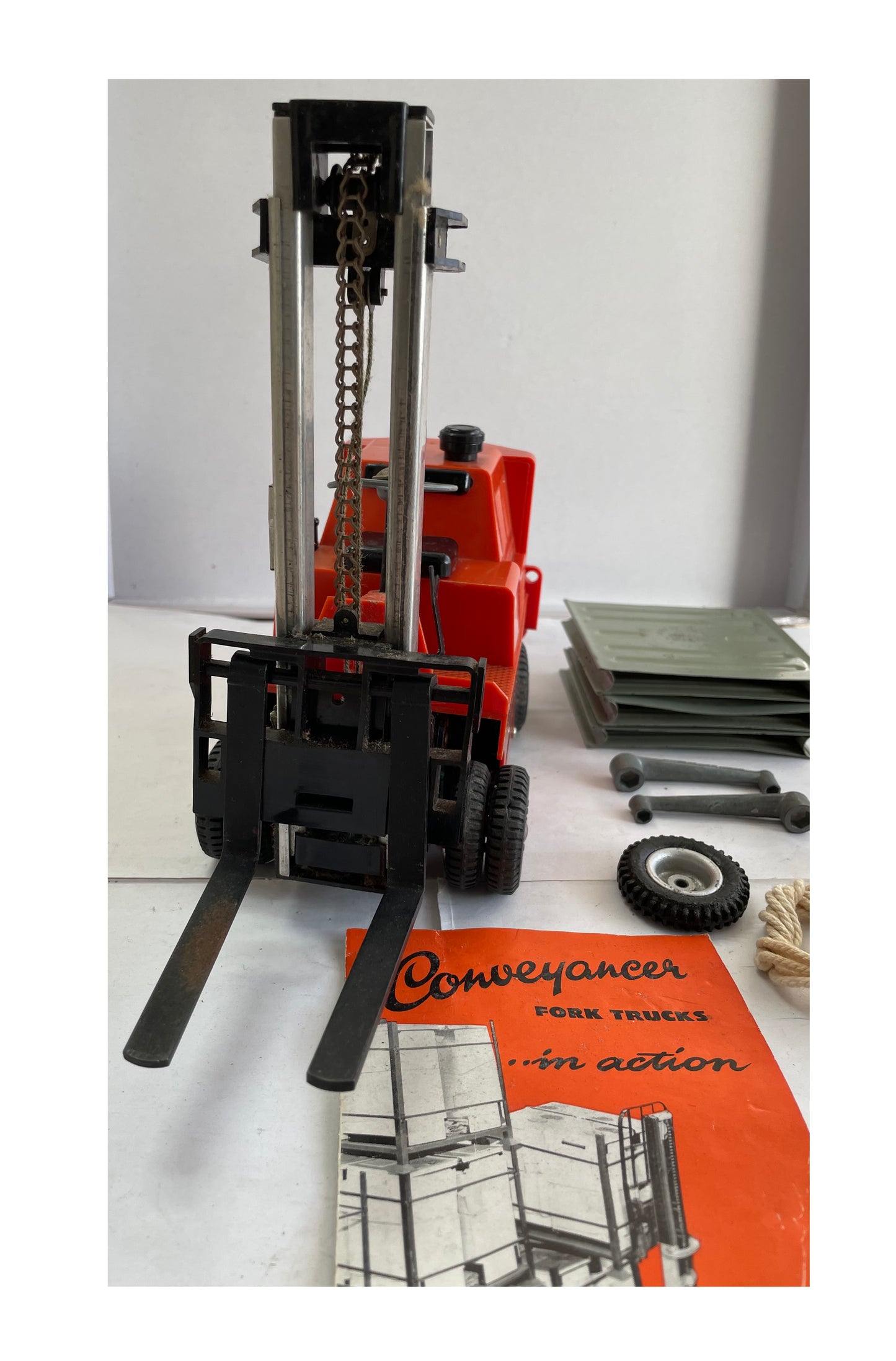 Vintage 1950's Victory Industries Conveyancer Fork Truck 1:14 Scale Battery Operated Model - In The Original Box.