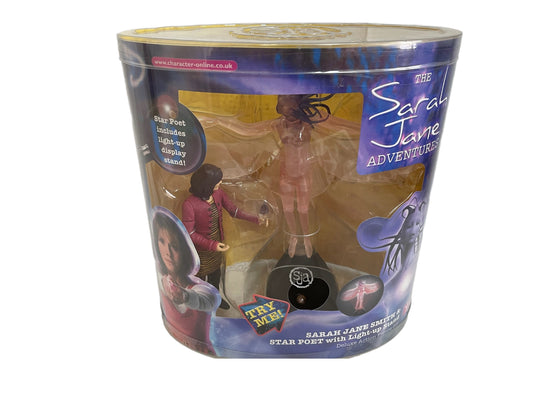 Vintage 2006 The Sarah Jane Adventures - Sarah Jane Smith & Star Poet With Light Up Stand Deluxe Action Figure Set