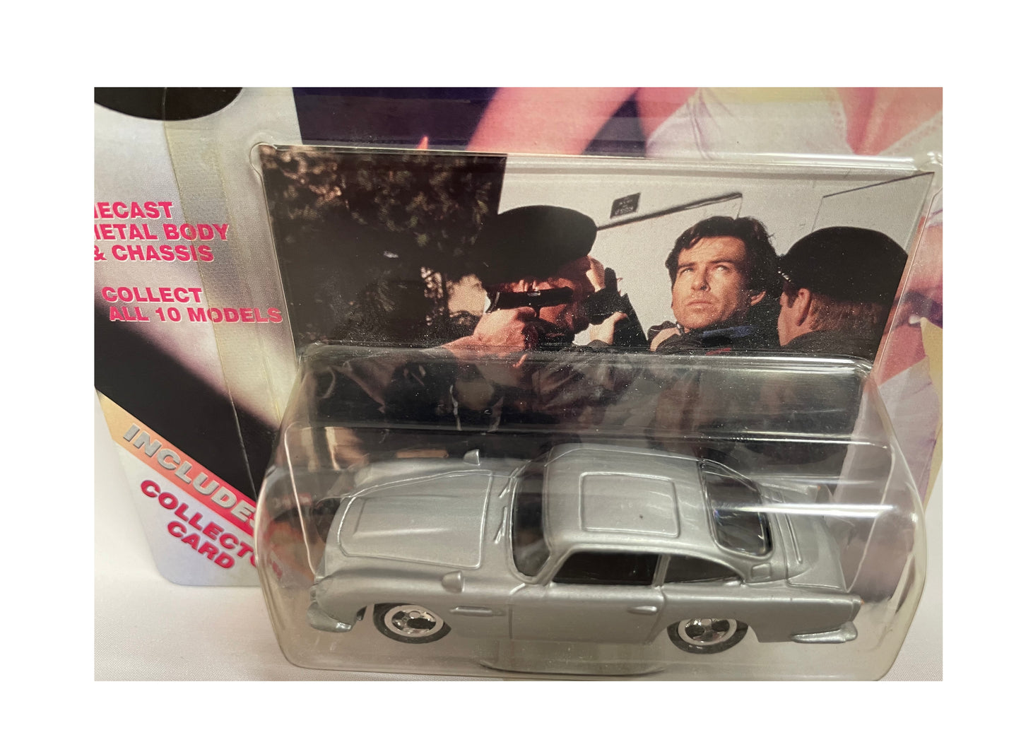 Vintage 1999 Corgi James Bond 007 - Goldeneye - Aston Martin DB5 1:65 Scale Die-Cast Vehicle Replica Number 99261 - Includes Free Collectors Card - Brand New Factory Sealed Shop Stock Room Find