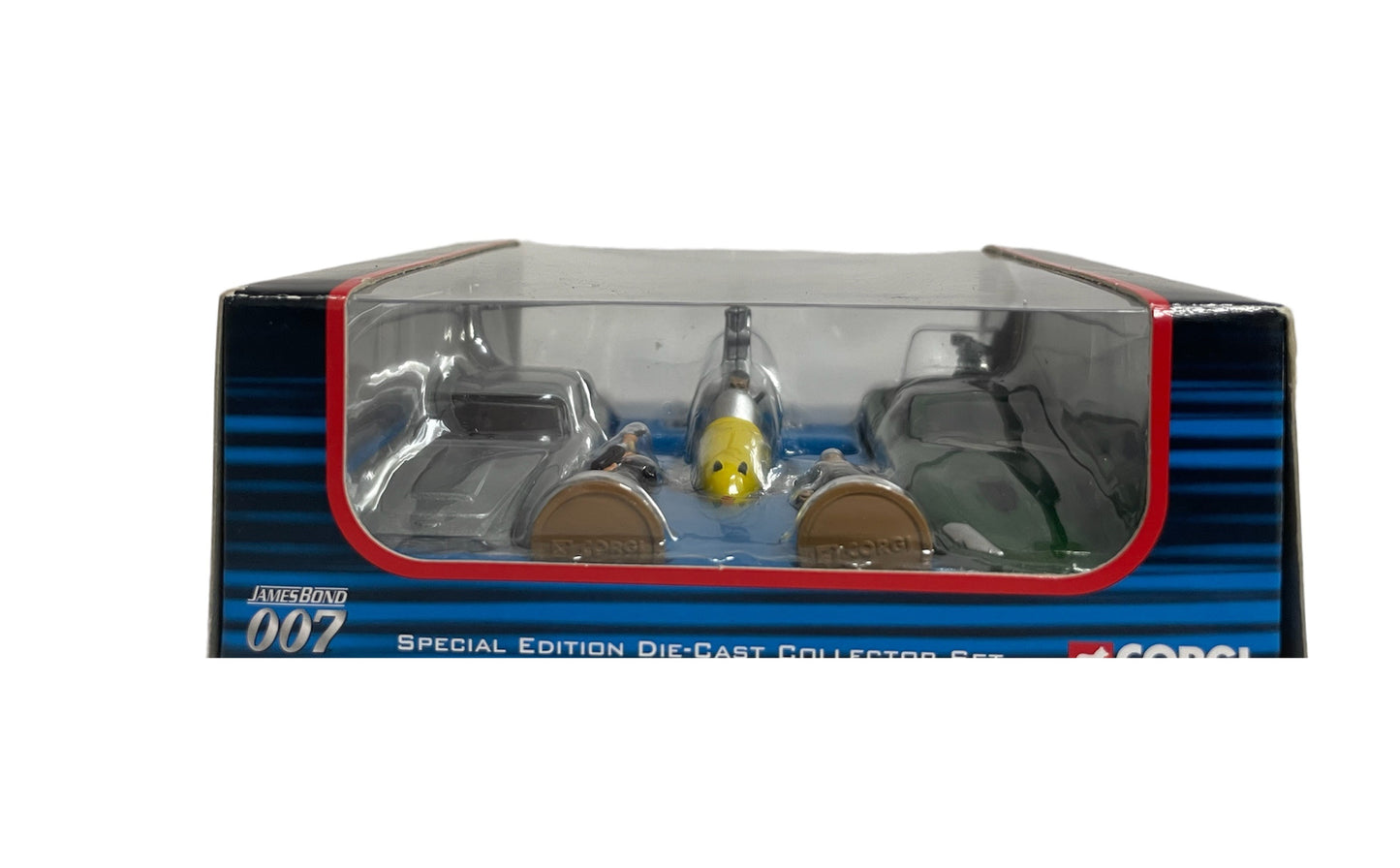 Vintage 2004 Corgi James 007 Bond Special Edition Die-Cast Collectors Set - Gyrocopter - DB5 - XKR - 2 x Figure