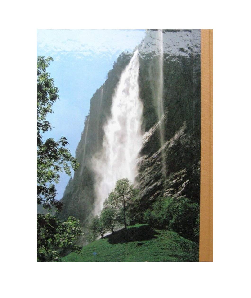 Vintage 1980 The Readers Digest Book Of Natural Wonders - Large Hardback Book