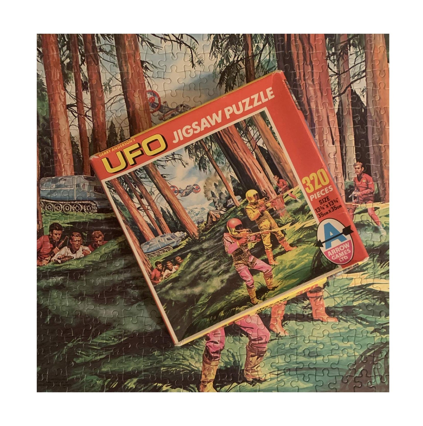 Vintage Gerry Andersons Arrow Games Ltd 1970 UFO 320 Piece Jigsaw Puzzle No. 2316 The Aliens Last Stand - Complete And In The Original Box