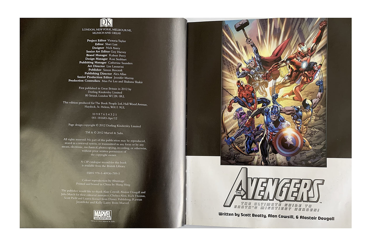 Vintage 2012 Marvel The Avengers - The Ultimate Guide To Earths Mightiest Heroes - Large Hardback Book