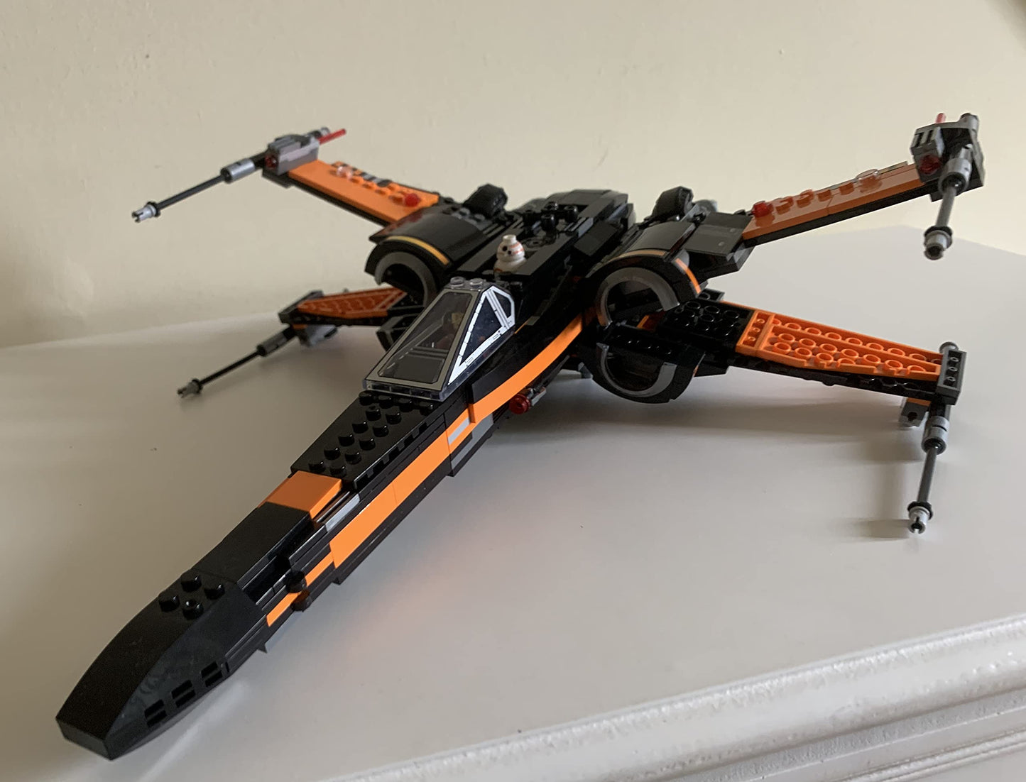 Vintage 2015 Star Wars The Force Awakens Building Blocks Poe Damerons Rebel X-Wing Black & Orange - Fully Built Former Display Model