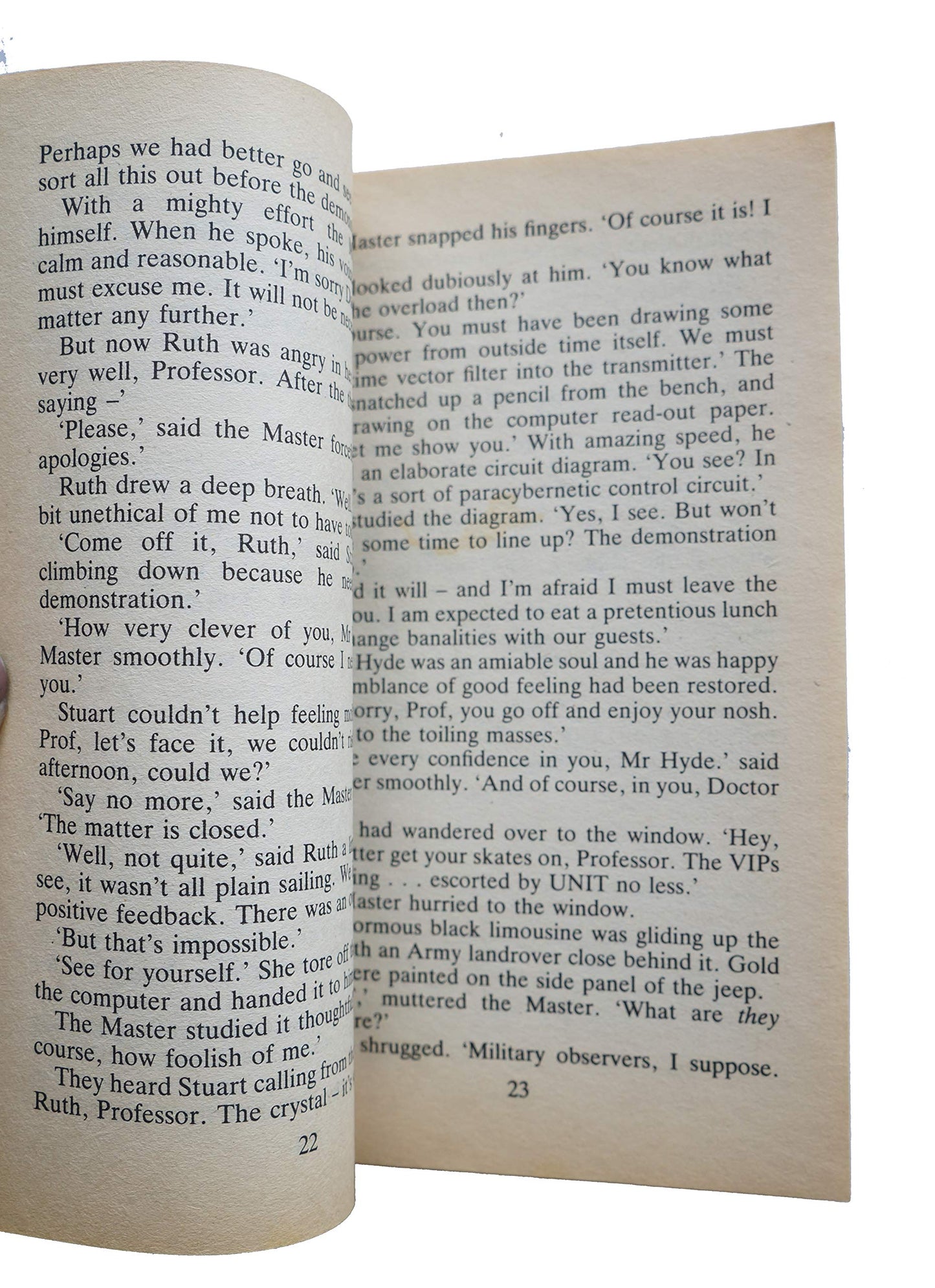 Doctor Who The Time Monster Target Paperback Novel 1985 By Terrance Dicks