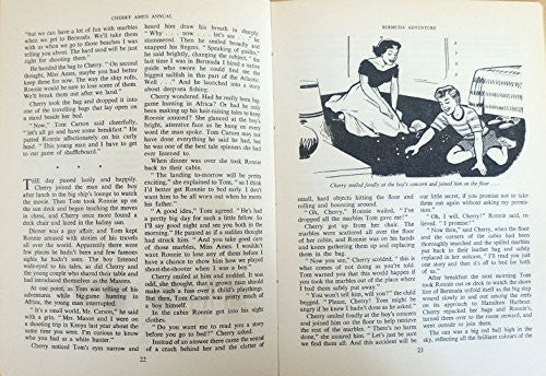 Cherry Ames girls annual [Hardcover] [Jan 01, 1958] WELLS, Helen and others …